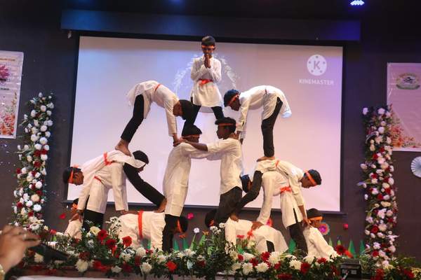 Silver Jubilee Performance